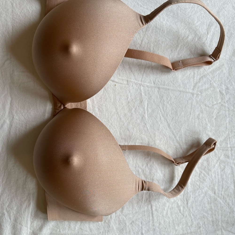 SKIMS Smooth Nipple-Nude Bra 36C